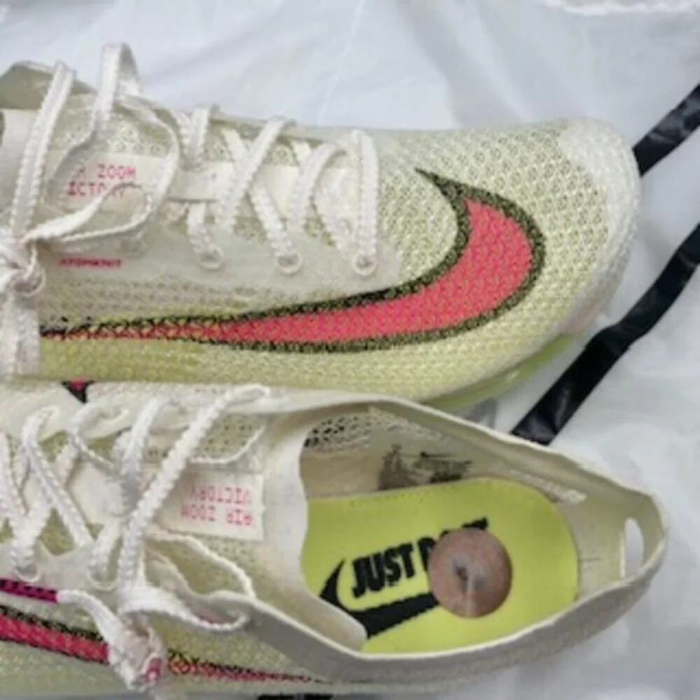 NEW Nike Air Zoom Victory Track Spikes‎ Men’s 13 Pink Lightweight NWT